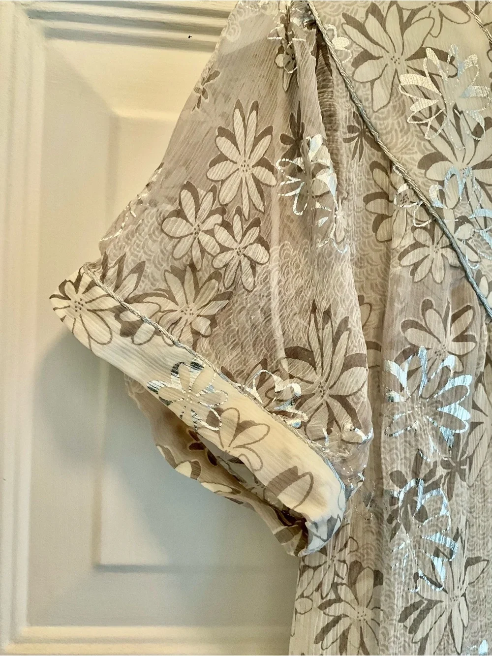 Gerard Darel Paris 100% Silk Floral Dress , Delicate Metallic Silver Threading 🩶